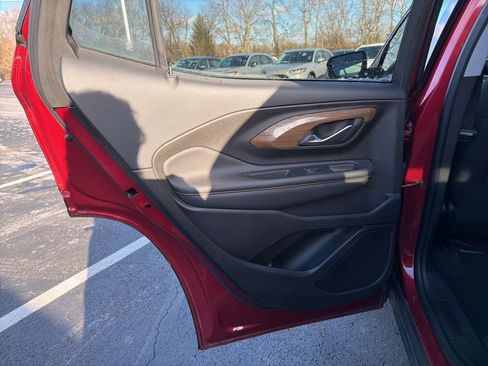 Used 2018 GMC Terrain SLE image 20
