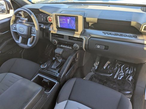 Used 2024 Toyota Tacoma TRD Sport image 10