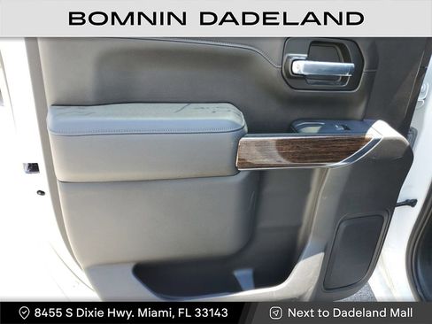 Used 2022 GMC Sierra 1500 Elevation image 9