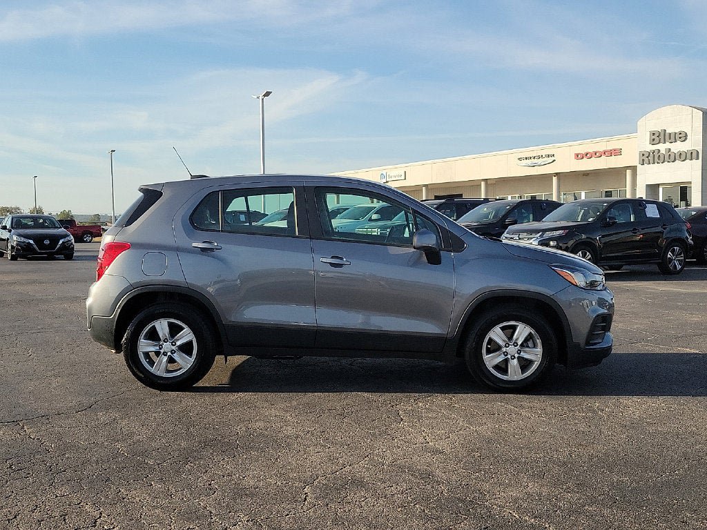 Used 2020 Chevrolet Trax LS FWD image 6