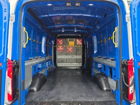 Used 2019 Ford Transit 250 148 Medium Roof RWD image 11