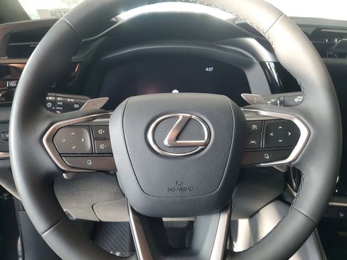 Used 2024 Lexus RZ 450e Premium w/ Technology Package image 18