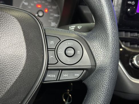 Used 2023 Toyota Corolla LE image 25