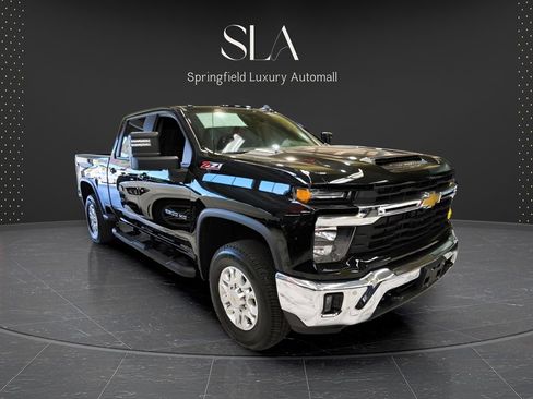 Used 2026 Chevrolet Silverado 2500 LT w/ All Star Edition AWD/4WD image 1
