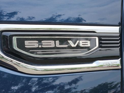 Used 2021 GMC Sierra 1500 SLT w/ SLT Premium Plus Package AWD/4WD image 5