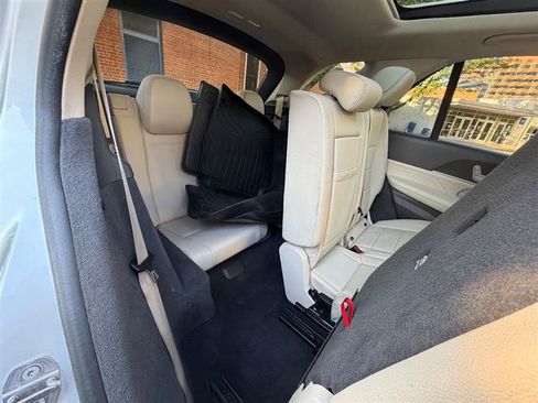 Used 2020 Mercedes-Benz GLE 350 4MATIC image 36