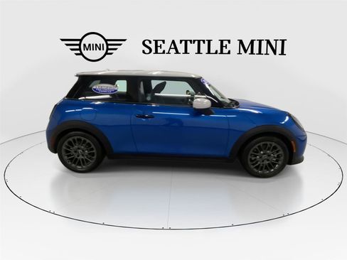 Certified 2025 MINI Cooper S image 13