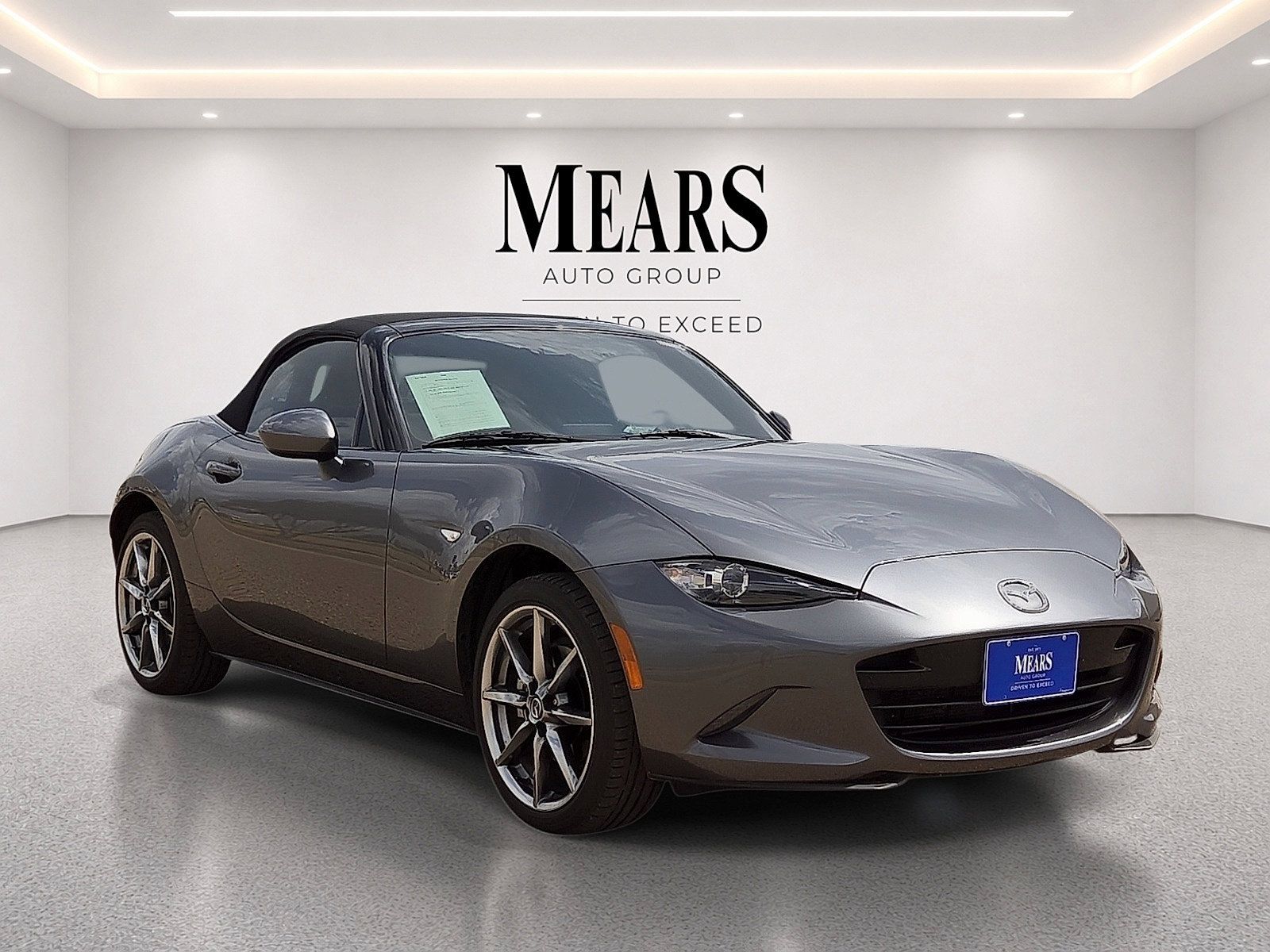 Used 2023 MAZDA MX-5 Miata Grand Touring RWD image 8