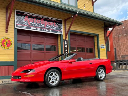 Used 1996 Chevrolet Camaro Z28 RWD image 11