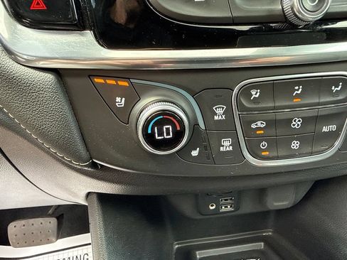Used 2023 Chevrolet Traverse Premier w/ Redline Edition AWD/4WD image 35