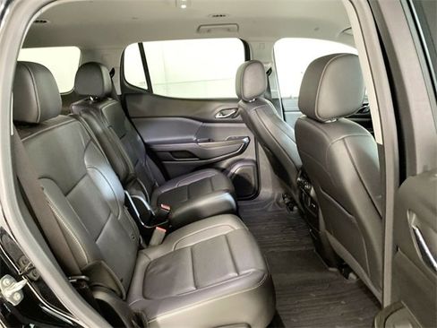 Used 2023 GMC Acadia SLT w/ LPO, Floor Liner Package image 31