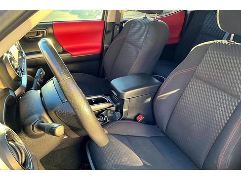 Used 2023 Toyota Tacoma SR5 w/ Technology Package image 26