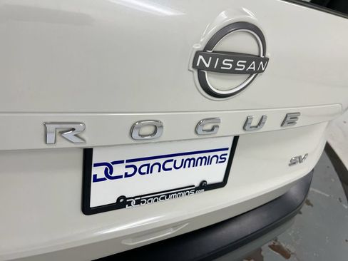 Used 2023 Nissan Rogue SV FWD image 25