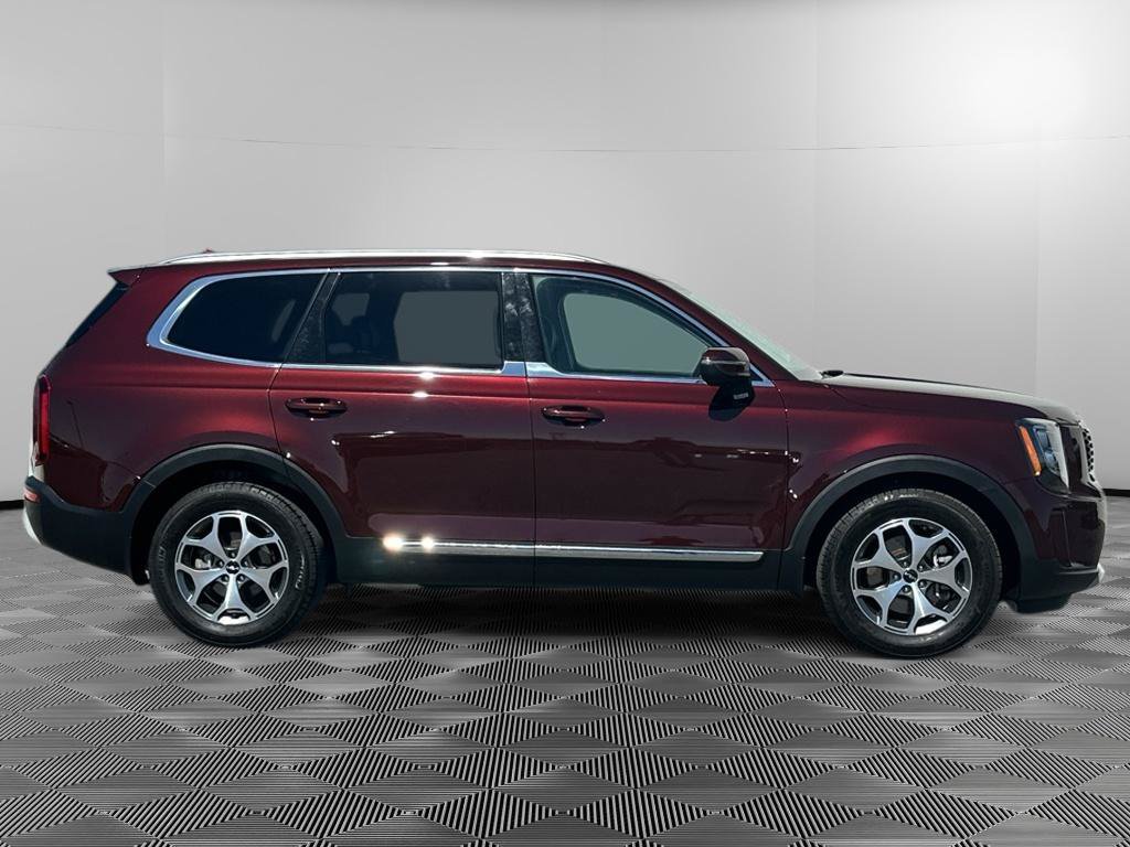 Used 2022 Kia Telluride EX AWD/4WD image 3