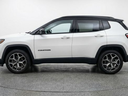 Used 2025 Jeep Compass Limited AWD/4WD image 5