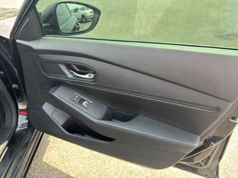 Used 2023 Honda Accord EX-L image 19