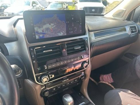 Certified 2023 Lexus GX 460 Premium w/ Accessory Package AWD/4WD image 14