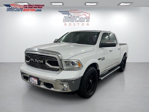 Used 2018 RAM 1500 Limited image 1
