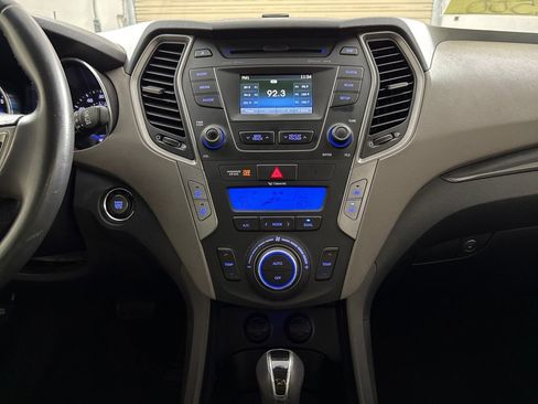 Used 2013 Hyundai Santa Fe Sport image 16