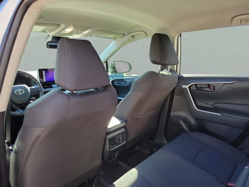 Certified 2025 Toyota RAV4 LE AWD/4WD image 12