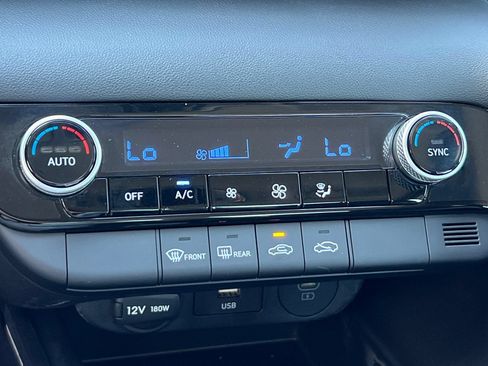 Used 2026 Hyundai Elantra Hybrid FWD image 25