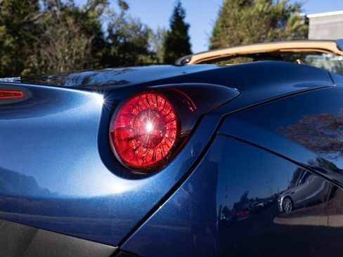 Used 2011 Ferrari California image 33