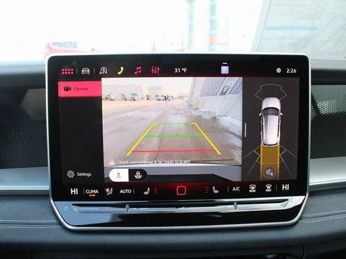 New 2026 Volkswagen Tiguan SE R-Line FWD image 4