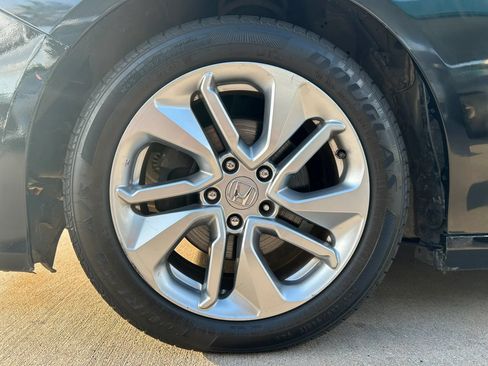 Used 2018 Honda Accord LX image 25