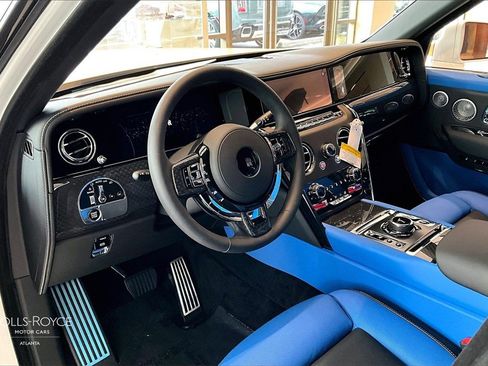 New 2026 Rolls-Royce Cullinan Black Badge image 6