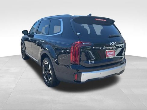 Used 2024 Kia Telluride S w/ S Sunroof Package FWD image 4