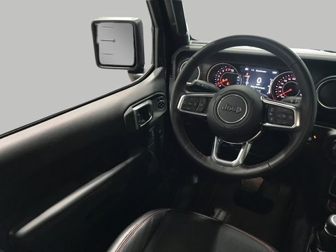 Used 2020 Jeep Gladiator Rubicon image 5