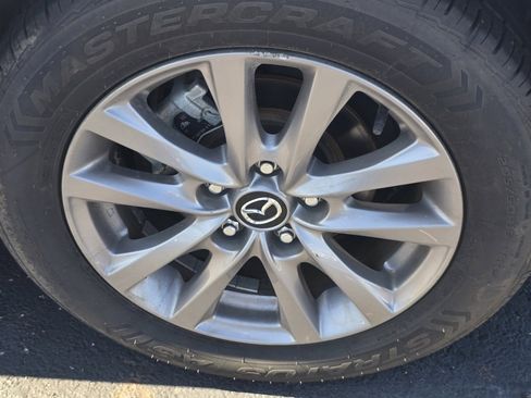 Used 2022 MAZDA MAZDA3 s FWD image 22