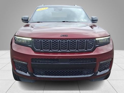 Used 2023 Jeep Grand Cherokee L Summit w/ Advanced Protech Group IV AWD/4WD image 3
