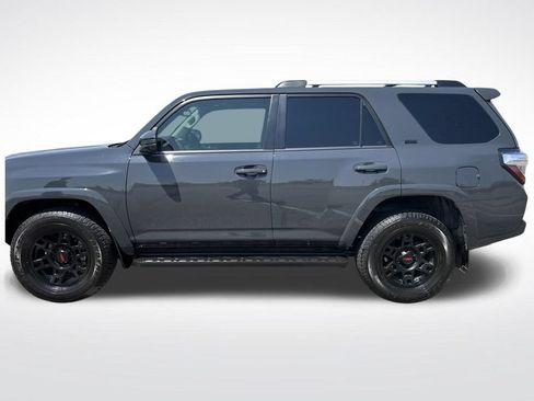 Used 2024 Toyota 4Runner SR5 Premium w/ Moonroof Package AWD/4WD image 2