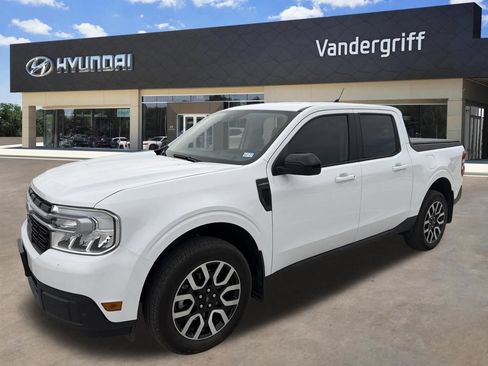 Used 2024 Ford Maverick Lariat FWD image 2