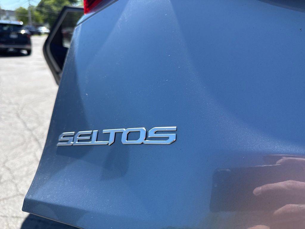 Certified 2024 Kia Seltos LX AWD/4WD image 18