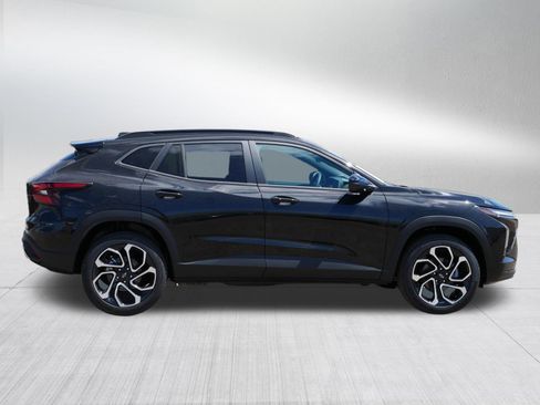 New 2026 Chevrolet Trax RS w/ Driver Confidence Package FWD image 6