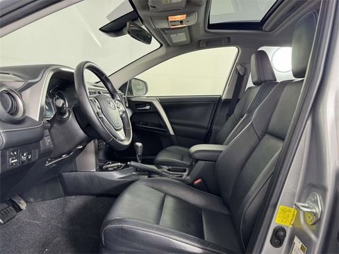 Used 2017 Toyota RAV4 Limited image 4