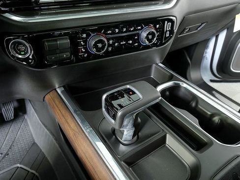 New 2026 Chevrolet Silverado 1500 High Country image 18