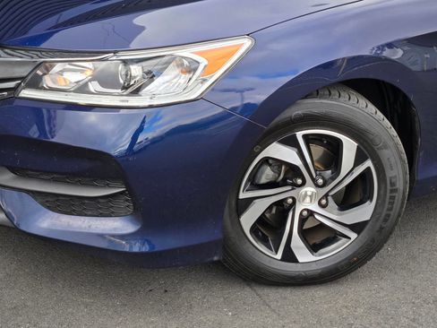 Used 2016 Honda Accord LX image 9