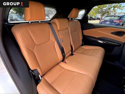 Used 2025 Lexus RX 350 Premium Plus w/ Convenience Package FWD image 16