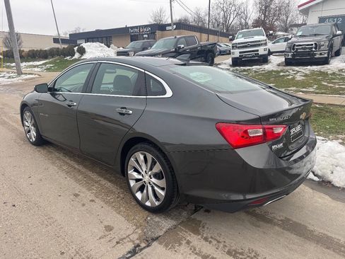 Used 2017 Chevrolet Malibu Premier w/ Premier Sun and Wheel Package image 3