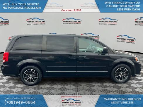 Used 2017 Dodge Grand Caravan GT image 8