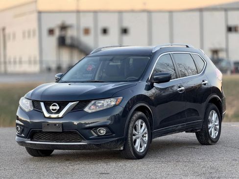 Used 2016 Nissan Rogue SV image 6