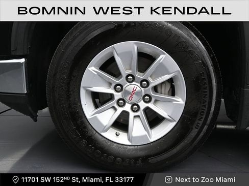 Used 2023 GMC Sierra 1500 SLE image 9