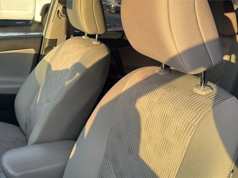 Used 2012 Toyota RAV4 4WD image 17