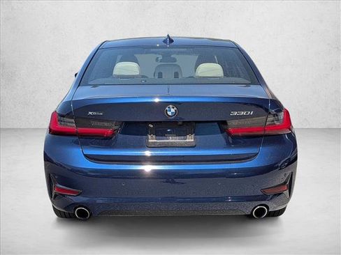Used 2019 BMW 330i xDrive Sedan w/ Premium Package AWD/4WD image 5
