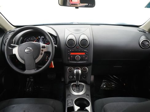 Used 2013 Nissan Rogue S AWD/4WD image 16