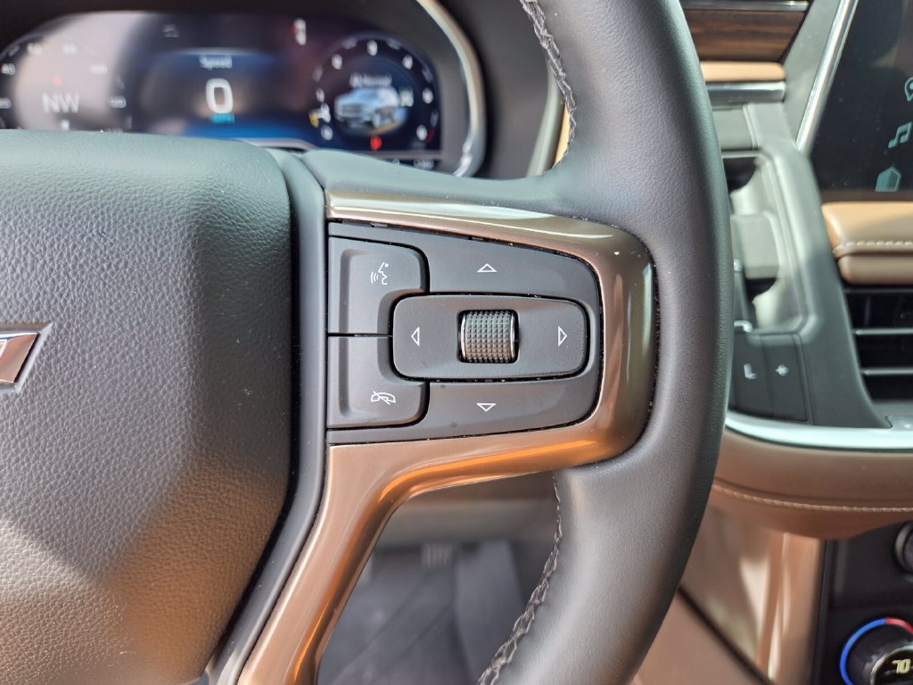 Used 2024 Chevrolet Tahoe High Country AWD/4WD image 33
