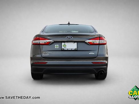Used 2020 Ford Fusion SE FWD image 7